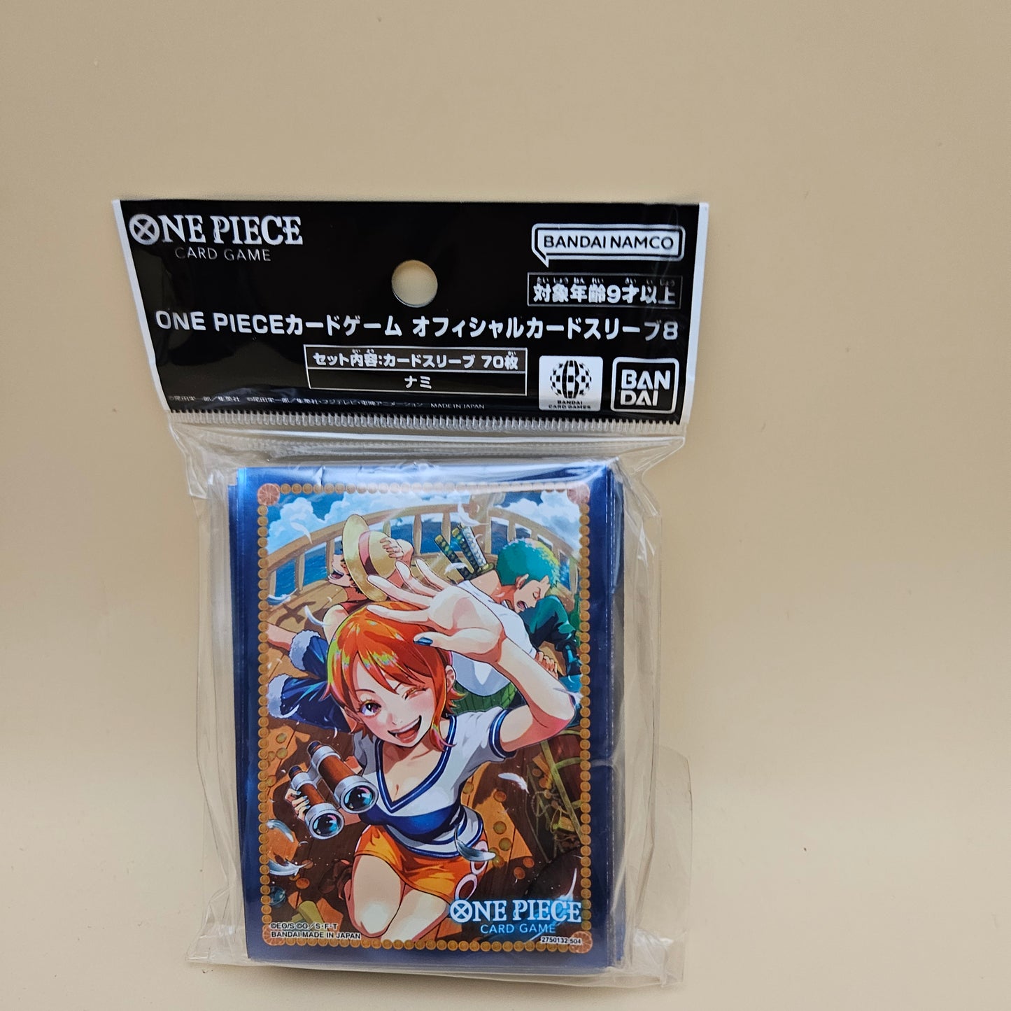 Sleeves - Nami and crew